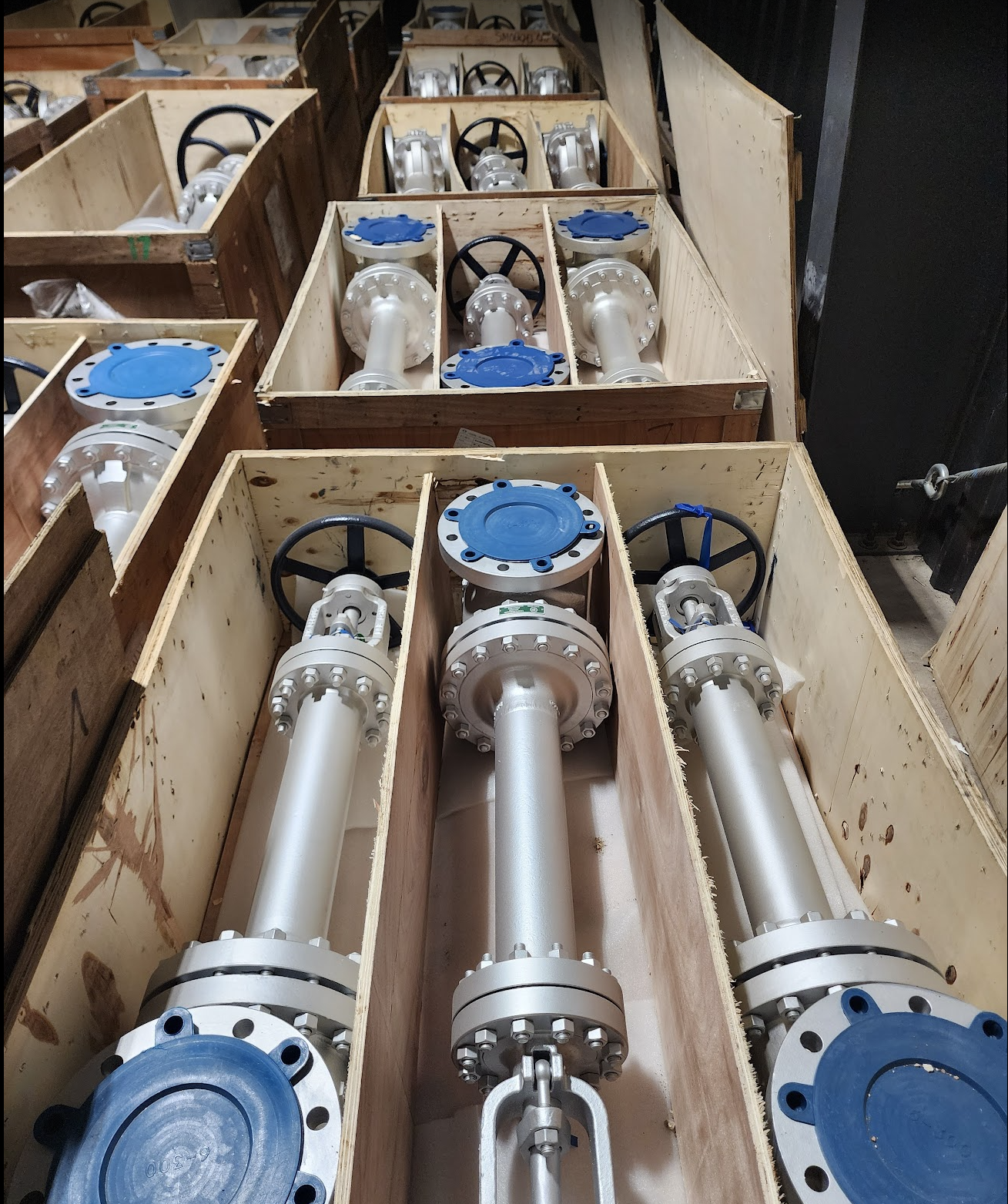 Export Crate Staging for Oil & Gas Valves
